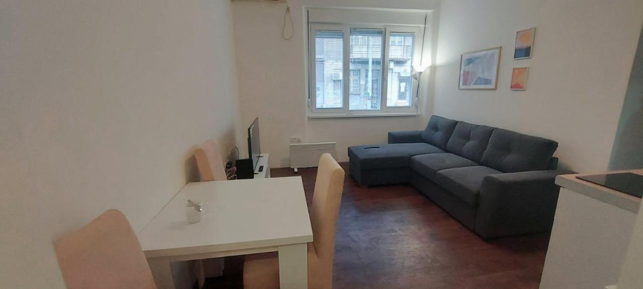 Zeleni Venac Studio & Apartment Belgrade Exterior photo